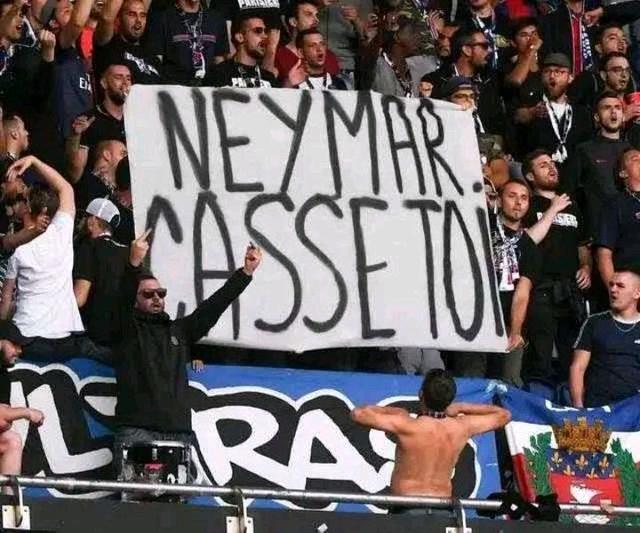 忠诚！每体：拉菲尼亚目前没经纪人，拒绝所有离开巴萨的谈判（展现忠诚！每体：拉菲尼亚暂无经纪人，已拒绝所有关于离开巴萨的谈判）