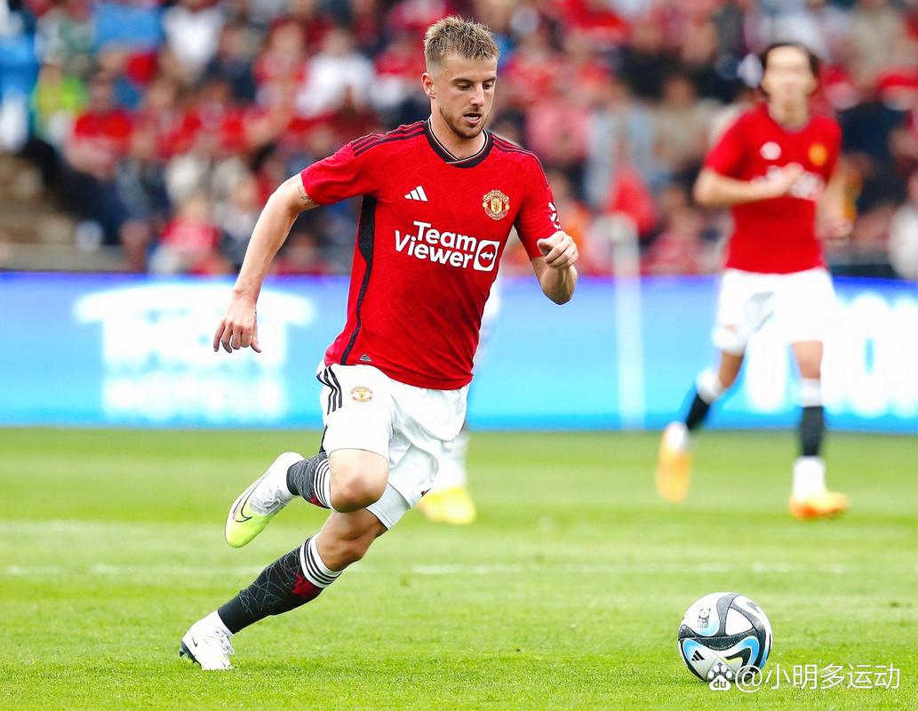 意媒：尤文冬窗很难签下贝尔纳韦，其3千万身价是主要障碍（意媒：尤文冬窗追贝尔纳韦受阻，3000万要价成最大难题）