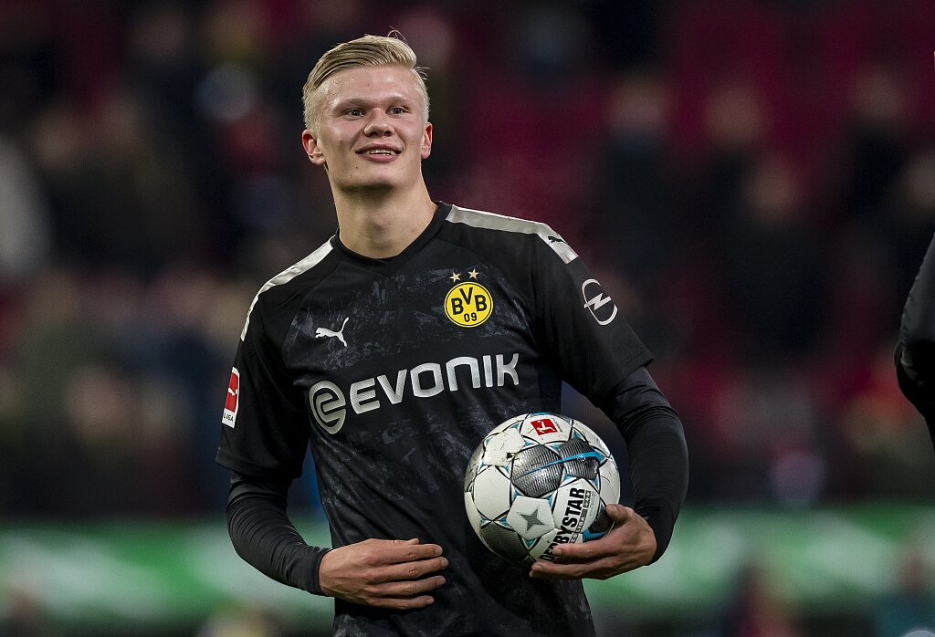 霍安：没人预料到梅西会回来，我希望他能来并和他一起踢球（霍安：没人想到梅西会回归，我盼他到来，与他并肩作战）