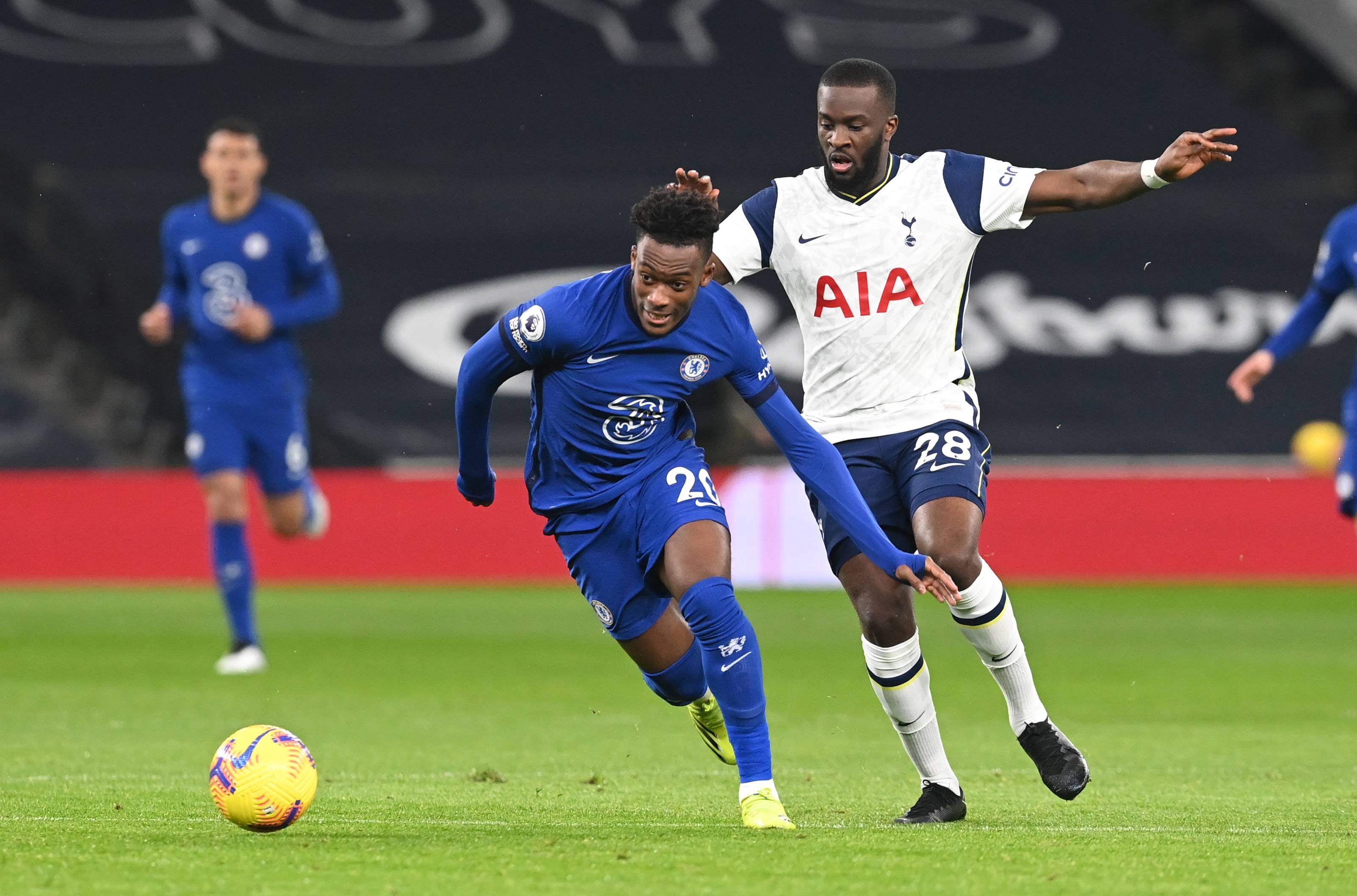 身价还得涨！尼科-帕斯13场5球5助攻，成意甲赛季首位造10球球员（身价继续飙升：尼科-帕斯13战5球5助，成意甲本季首位参与10球球员）