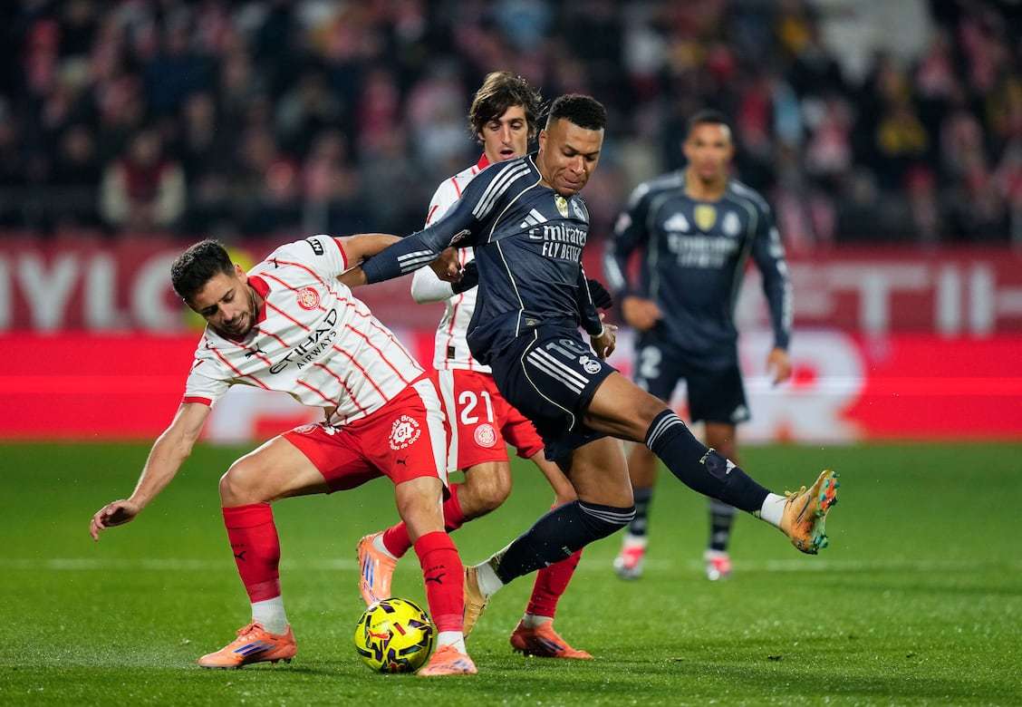 珀斯光荣vs悉尼FC首发：塔加特出战，潘宁顿、基斯佩先发（首发出炉：珀斯光荣对阵悉尼FC，塔加特登场，潘宁顿与基斯佩先发）