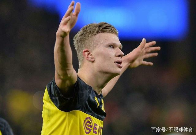 英格兰队＆曼城祝斯特林31岁生日快乐 切尔西无表示 周薪超30万镑（31岁生日斯特林获英格兰队与曼城送祝福，切尔西未表态，周薪超30万镑）