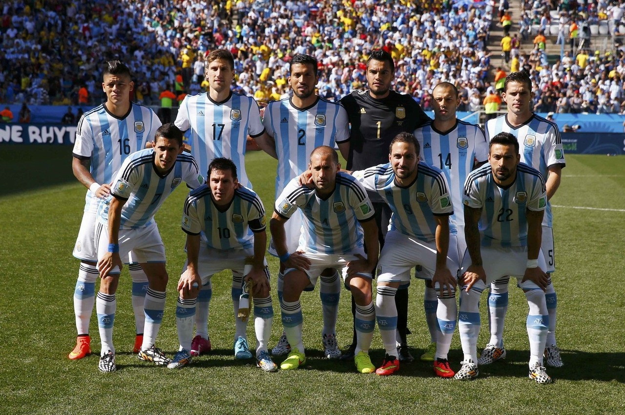 德天空：拜仁目前对格里马尔多没兴趣，夏窗不太可能引进他（德国天空体育：拜仁现阶段无意格里马尔多，今夏引进可能性渺茫）