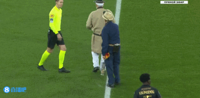 马雷斯卡摸到了弗里克的软肋，切尔西就从巴萨后腰线通向胜利（马雷斯卡抓住弗里克要害，切尔西沿巴萨后腰打开胜利之门）